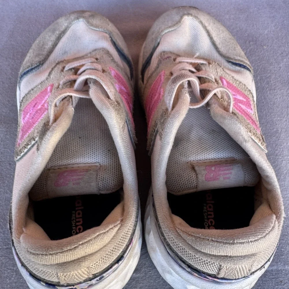Size 8c - New‎ Balance Girls FF 70 V1 IZX70KF1 Beige Running Shoes Sneakers